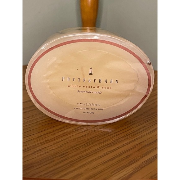 Pottery Barn White Vesta & Rose Botanical Pillar Candle Dried Flowers 20 Hours - Picture 3 of 3